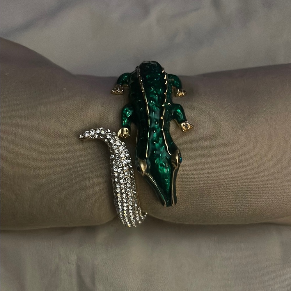 Green and Gold Alligator Bracelet - Picture 1 of 4